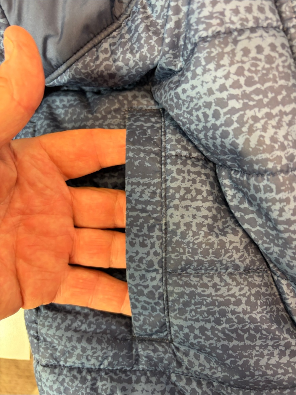 The North Face Kids Navy Blue Quilted Puffer Jacket with Sherpa Hood reversible - Picture 4 of 9